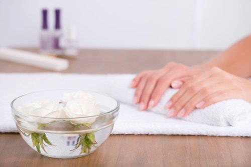 नाखूनों के फंगस: एथिल अल्कोहल