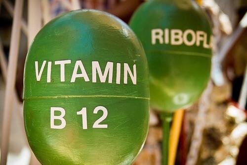 विटामिन B12 की कमी के लक्षण