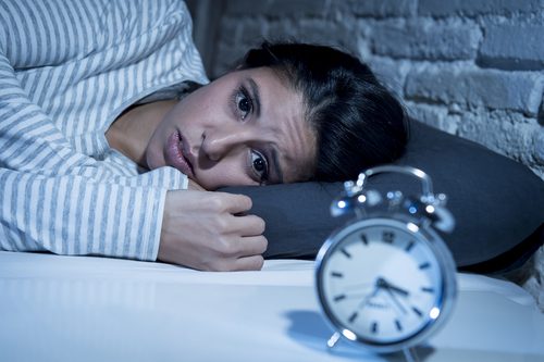 सेरोटोनिन की कमी: बायोलॉजिकल क्लॉक में बदलाव