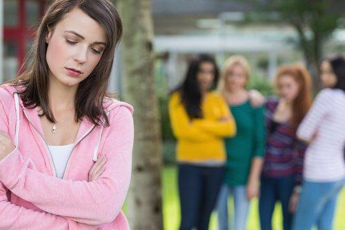 7 तरह के टॉक्सिक लोग: आपको पसंद नहीं करते