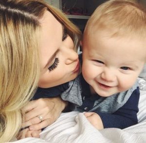 बेटे के साथ खिलवाड़