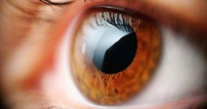 5 लक्षण जो बताते हैं, आपकी आँखें खराब हैं