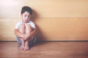 बच्चों में ऐफेक्टिव डिप्राइवेशन के 6 संकेत