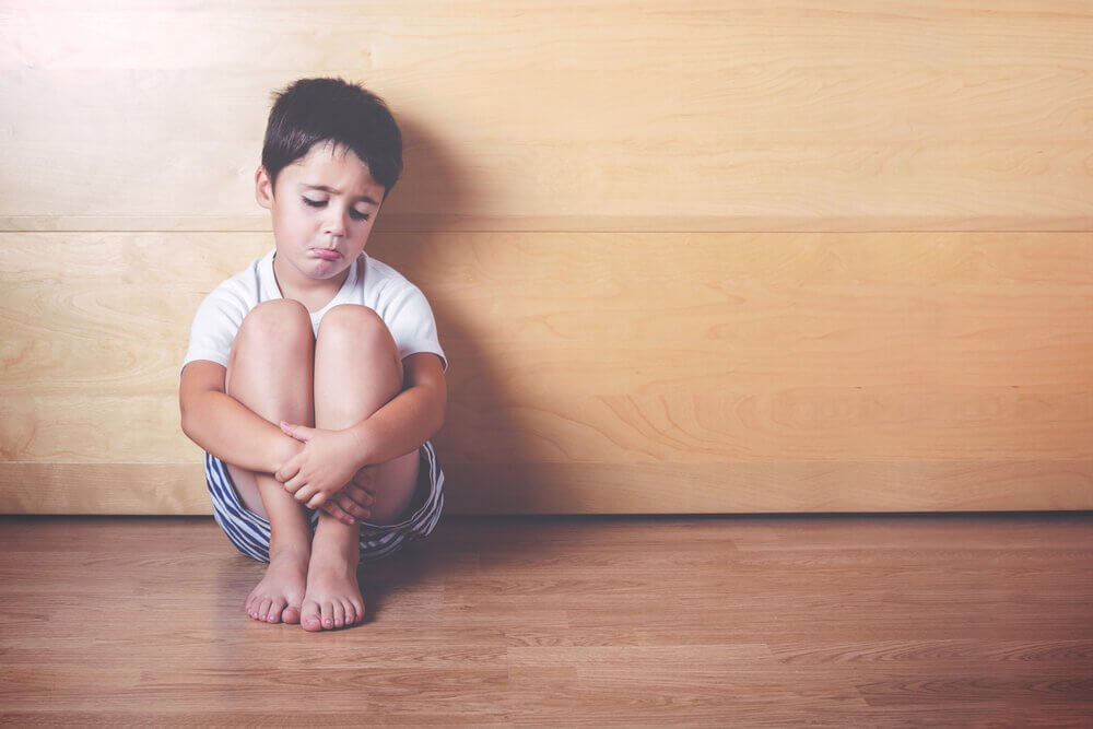 बच्चों में ऐफेक्टिव डिप्राइवेशन के 6 संकेत
