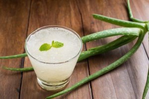 एलोवेरा जूस पीने की 8 वजहें और तैयार करने की विधि