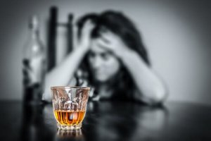 डिटॉक्स कैसे करें : शराब पीना