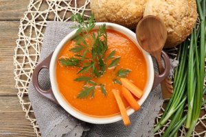 फैट जलाने वाले सूप : गाजर, कद्दू और अदरक