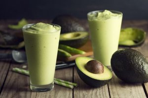 वजन घटाने और मसल्स बढ़ाने के लिए आजमायें यह चमत्कारिक ऐवोकैडो स्मूदी