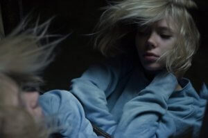 आप उन्हें आकर्षित करते हैं जो आपके प्रतिबिंब हैं