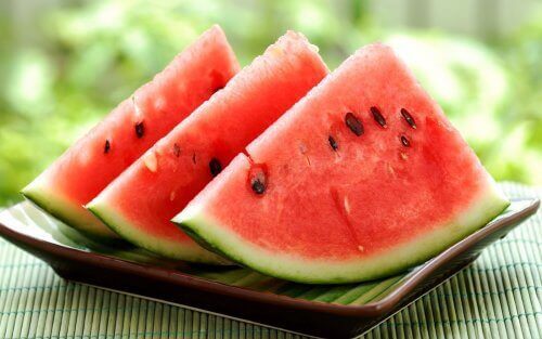 यूरिनरी इन्फेक्शन का इलाज : तरबूज़ (Watermelon)