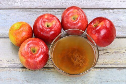 वेजाइनल डिस्चार्ज सेब का सिरका (Apple cider vinegar)