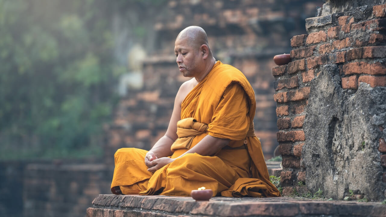 बौद्ध धर्म के अनुसार आपकी ख़ुशी सिर्फ़ और सिर्फ़ आप पर निर्भर करती है