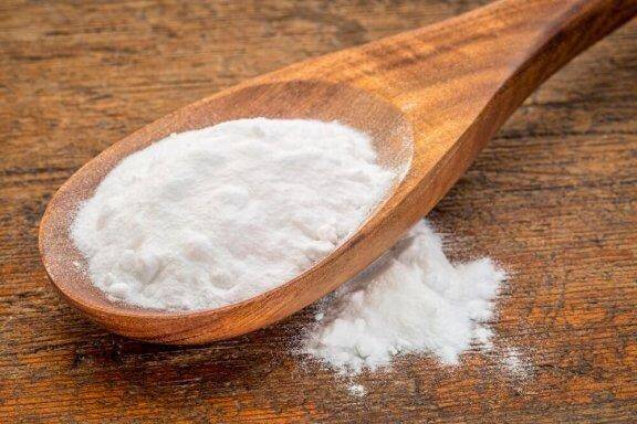 1. बेकिंग सोडा (Baking soda)