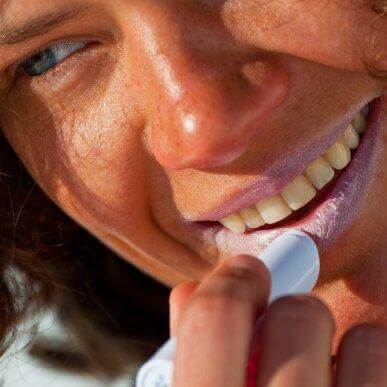 6 शानदार टिप्स : होंठों को धूप से सुरक्षित करें