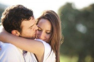 4 संकेत जो बताते हैं, आप अपने पार्टनर से वाकई प्रेम करते हैं
