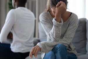 ब्रेक-अप के बाद अपना आत्मविश्वास कैसे हासिल करें