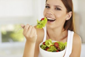 चिकनी और स्वस्थ त्वचा के लिए 5 सुझाव